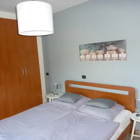 Azzurra Terrasse Gartenblick Parkplatz Kostenlos 100 Mtr Zum Cannobio