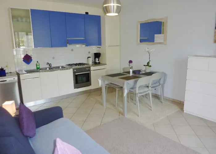 Azzurra Terrasse Gartenblick Parkplatz Kostenlos 100 Mtr Zum Apartment Cannobio