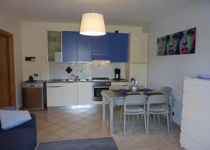 Daire Azzurra Terrasse Gartenblick Parkplatz Kostenlos 100 Mtr Zum *